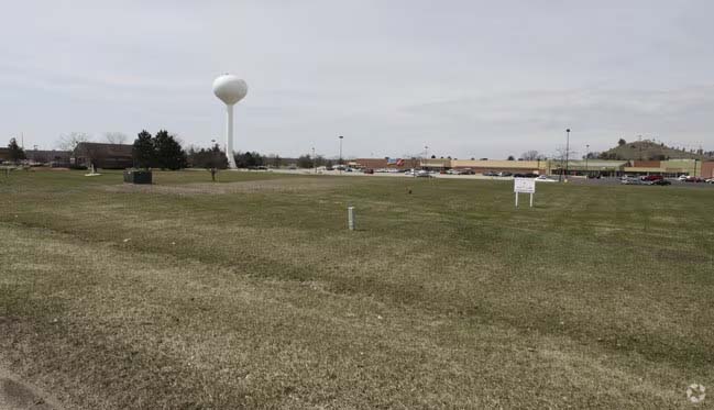 1414 Olympia Field Dr outlot in Oconomowoc, Wisconsin